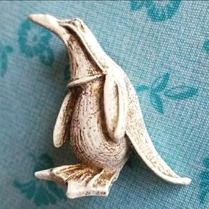 Vintage penguin brooch puffin bird pin white